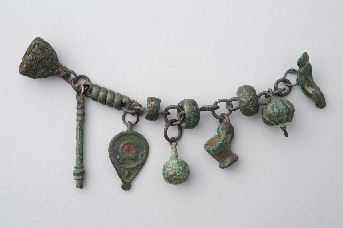 Charm Necklace Fragment